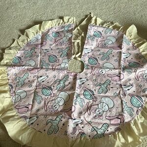 Country and western Christmas tree skirt/brand new